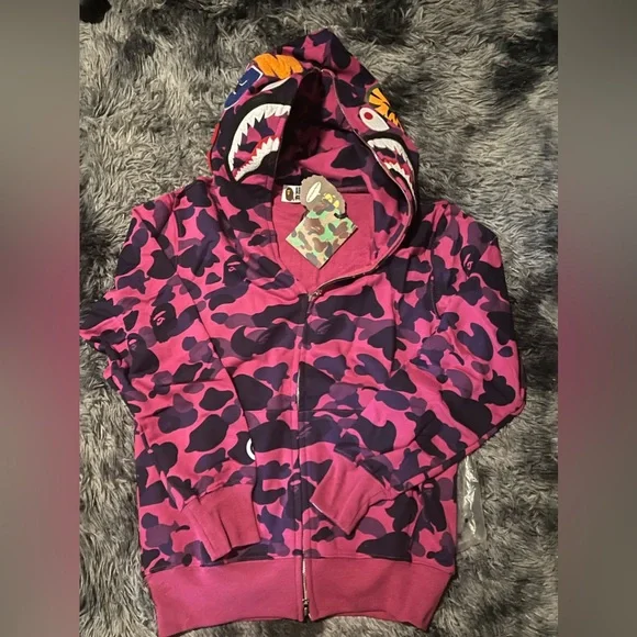 Medium bape hoodie hotsell